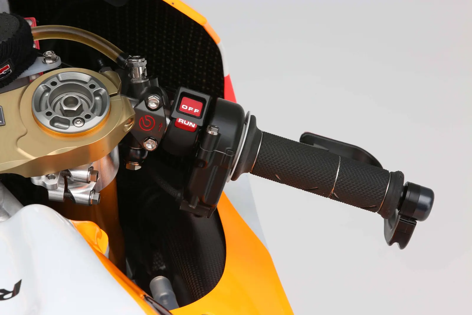 Dirilis di Indonesia, berikut foto high res Honda RC213V 2017… — Knalpot beda caakk