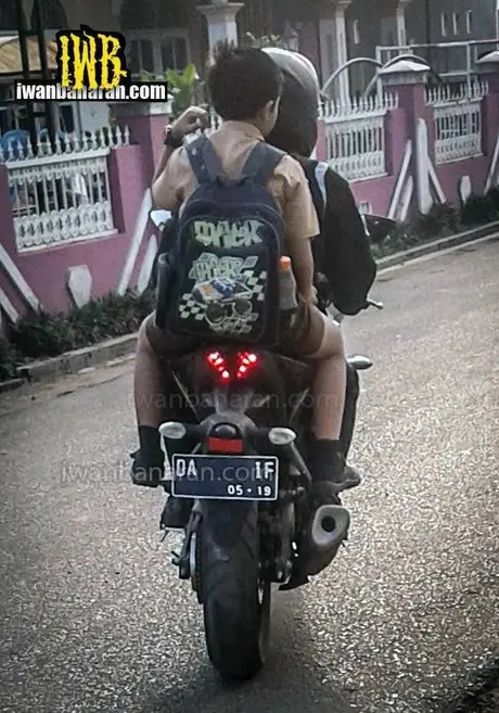 Yamaha YZF-R25 (1)