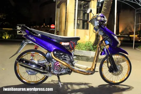 Modif telanjang Yamaha Mio. Sadis euy!…