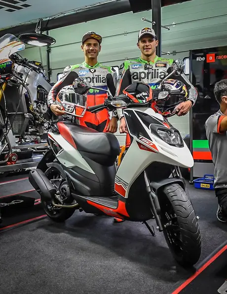 aprilia SR150 (2)