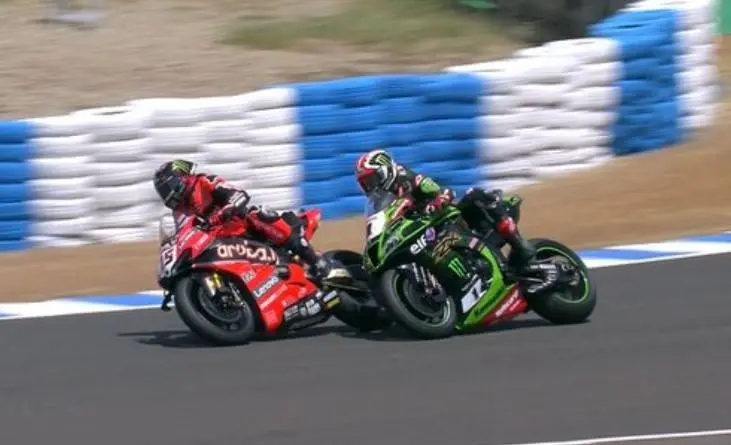 Race 1 WSBK Jerez 2020 : Kawasaki dan Ducati bersaing ketat