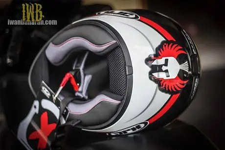 HJC Jorge Lorenzo Replica (9)