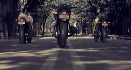 TVC new colour Yamaha FZ-S kerennnnn… —