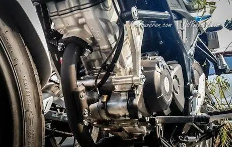 new CB150R 2015 (1)