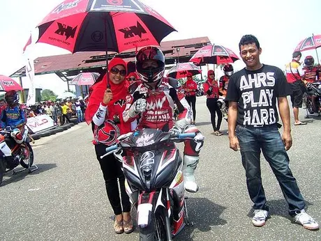 Agung Febri Ramadhan Motoprix Jambi dan Kutai Barat…Yamaha tidak terbendung