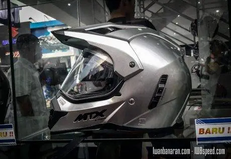 helm MT25 (3)