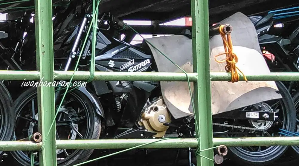 Spyshot warna baru Suzuki Satria versi 2018, woww putih cak