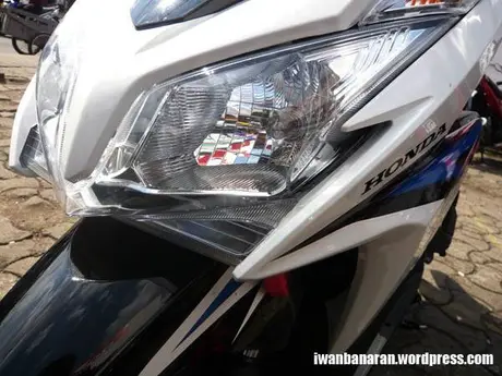 Penasaran gambar detil Honda Vario 125PGM-FI?. Monggo diintip… —