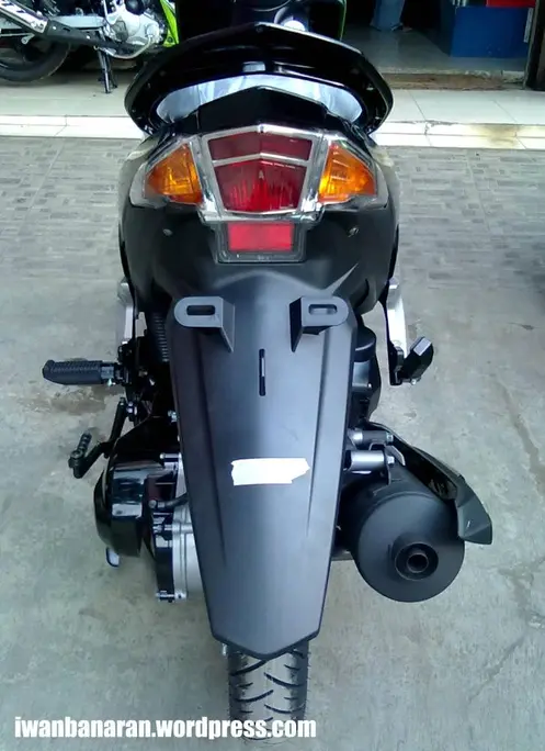 03062010404 Lebih dekat dengan Yamaha Xeon… — mantap Juga nih matic