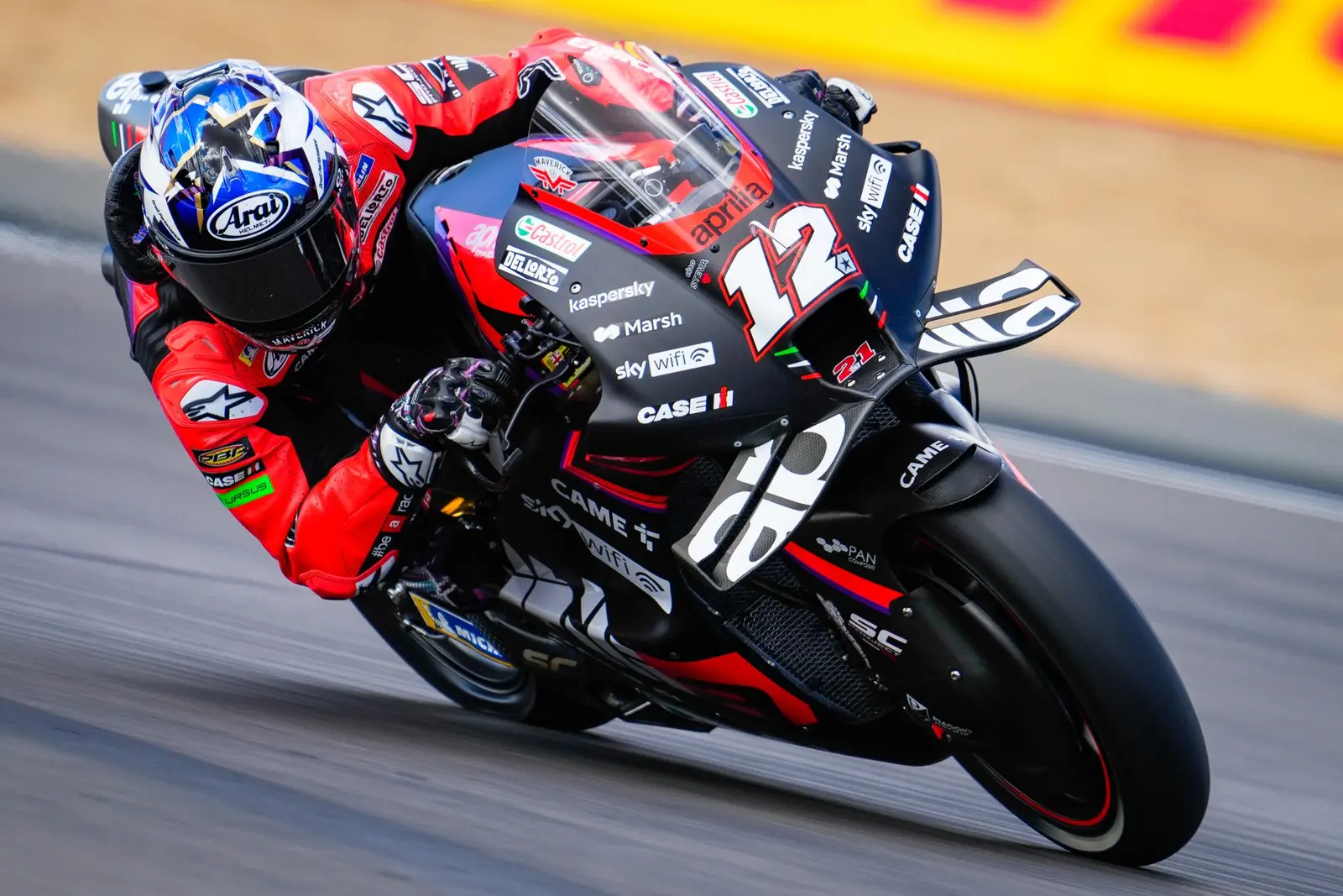 Blak-blakan !! Vinales ungkap perbedaan Motornya dengan Aleix Espagaro