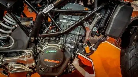 KTM Duke dan RC200 (30)