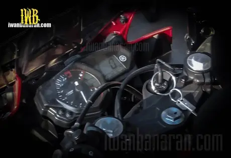 YZF R25 speedometer