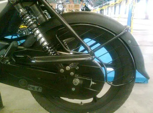 P135 Penampakan Pulsar 220 & Pulsar 135 di Indonesia… —