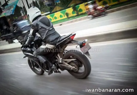 YZF R25