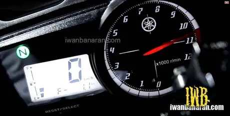 R15