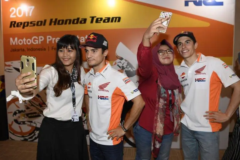 Dirilis di Indonesia, berikut foto high res Honda RC213V 2017… — Knalpot beda caakk
