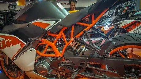 KTM Duke dan RC200 (29)