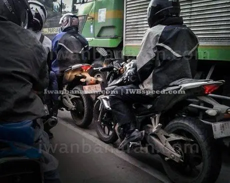 Spyshot_Yamaha_MT25