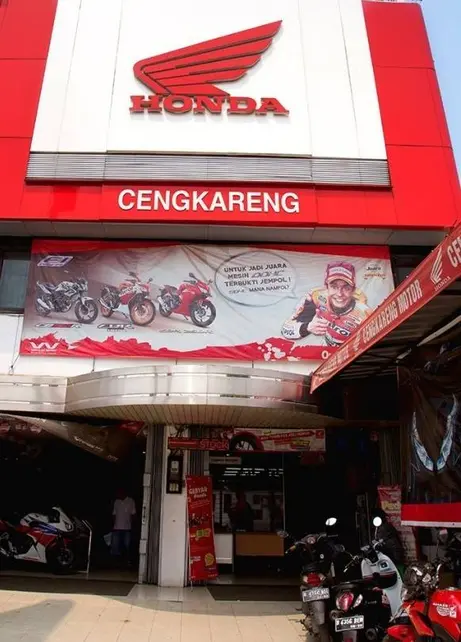 Close-Up-Honda-Cengkareng-683x1024-1-683x1024