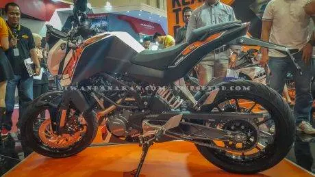 KTM Duke dan RC200 (27)