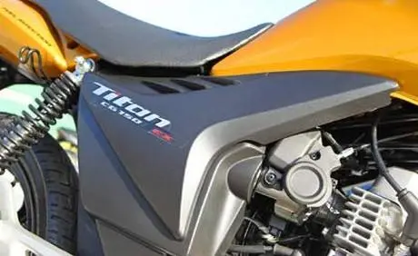Jebule AHM masih geregetan sama Vixion!….