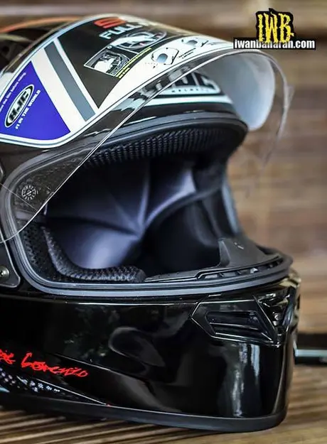 HJC Jorge Lorenzo Replica (3)