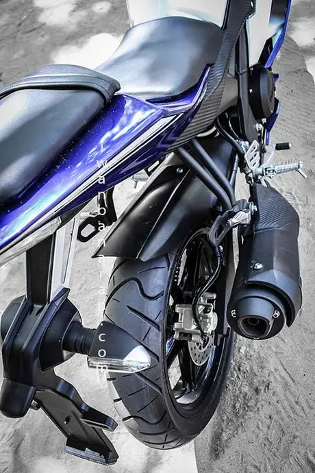 Yamaha YZF_R15 (17)