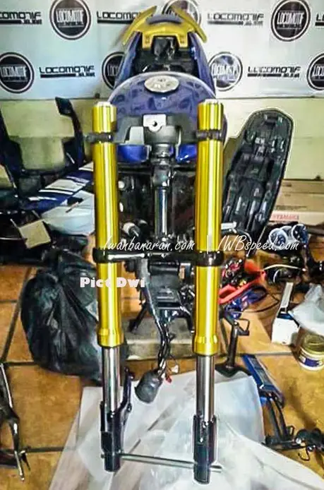 Yanaha Vixion shockbraker xabre (2)