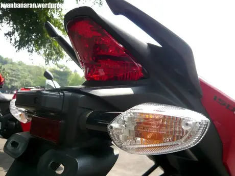 Kumpulan foto-foto CBR150r hasil jepretan diSentul….