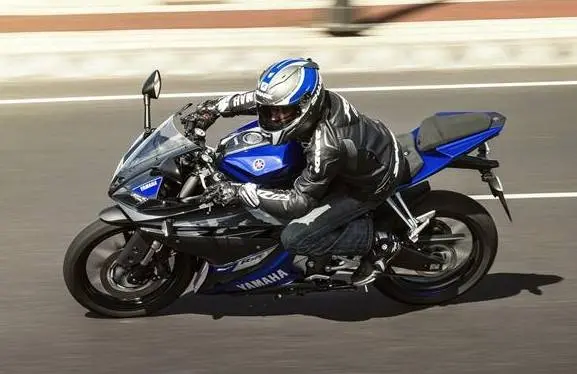 Yamaha YZF R125 versi 2014….berikut revisi detilnya!!…