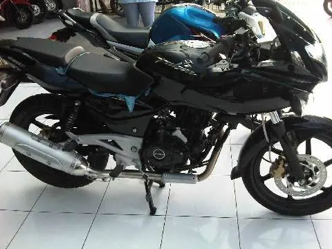 Jika Pulsar 220 dijejerin Byson…