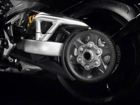 ducati-xdiavel-s-san-diego-studio-action-30