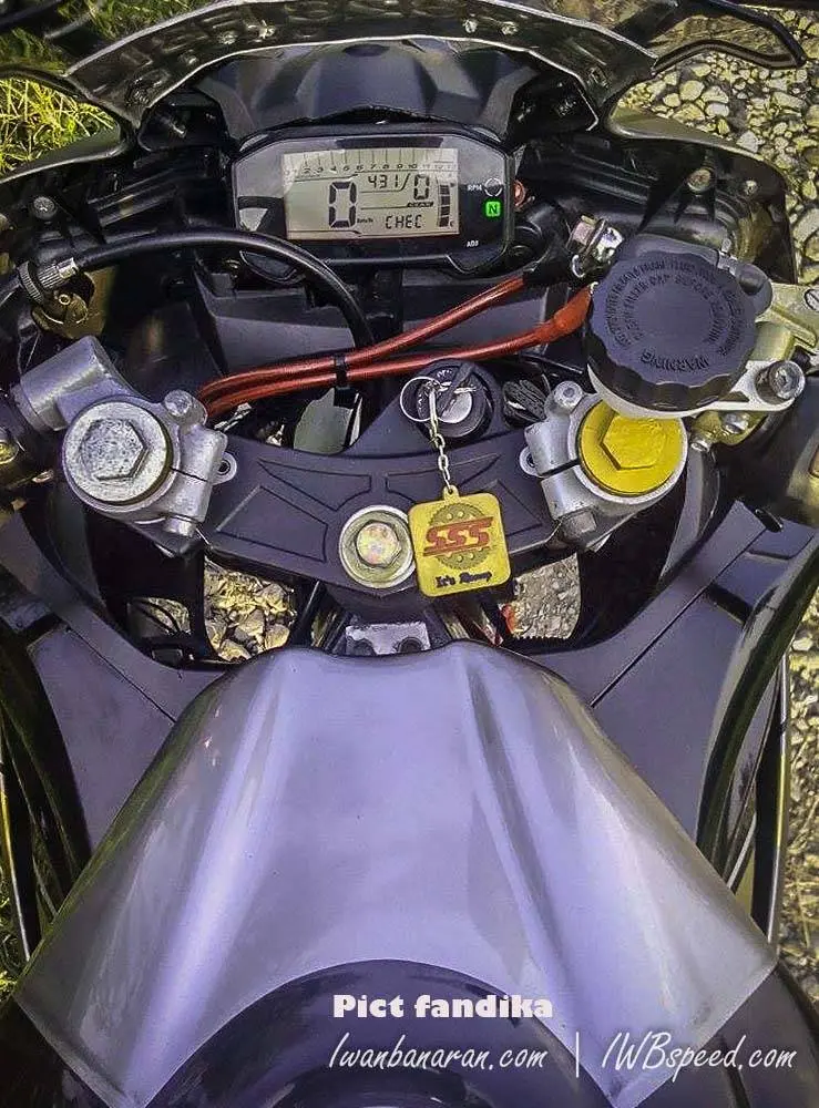 Yamaha Vixion modif buntut RR mono (9)