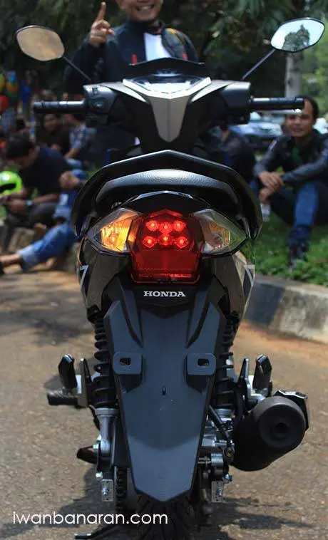 Honda SupraX 125 FI