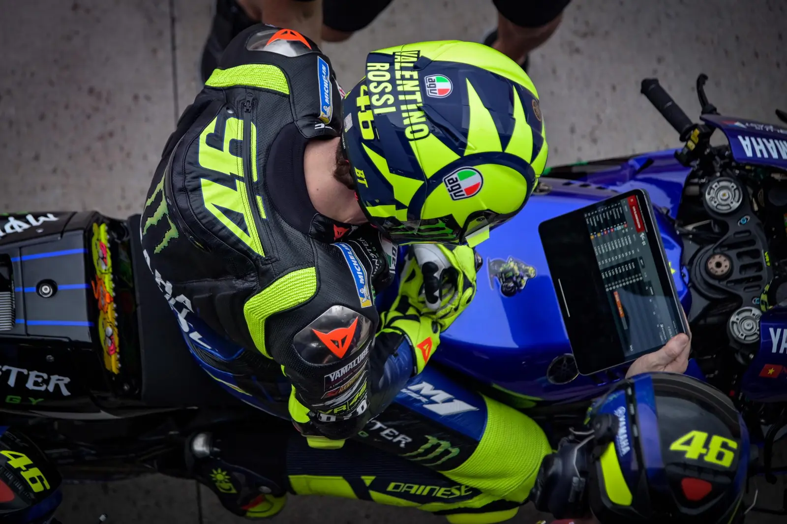 Bela Jorge Lorenzo, Valentino Rossi berharap Yamaha serius tahun depan