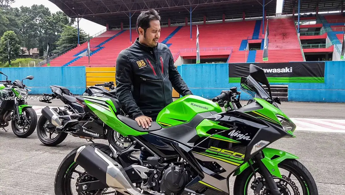 Penjualan Februari 2018 : Kawasaki new Ninja 250 kesurupan