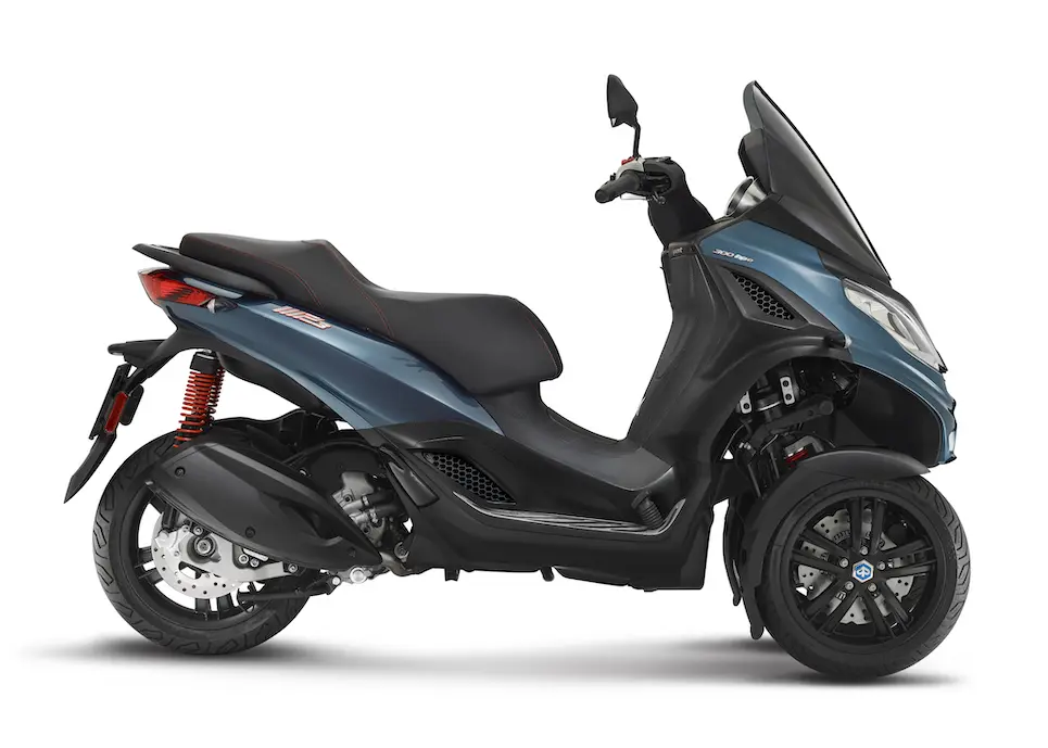 Breaking !! Piaggio Indonesia rilis Motor Roda 3 Piaggio MP3 300 hpe Sport !!