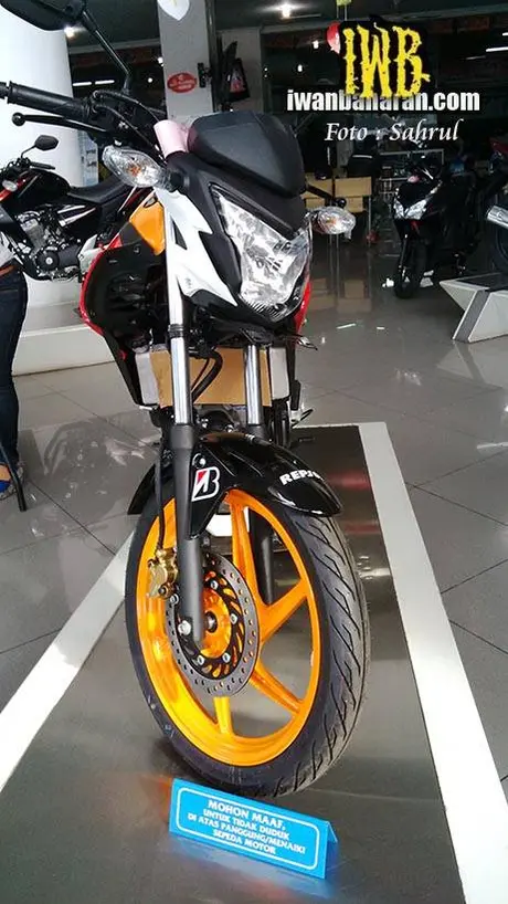 Honda CBR150 Repsol
