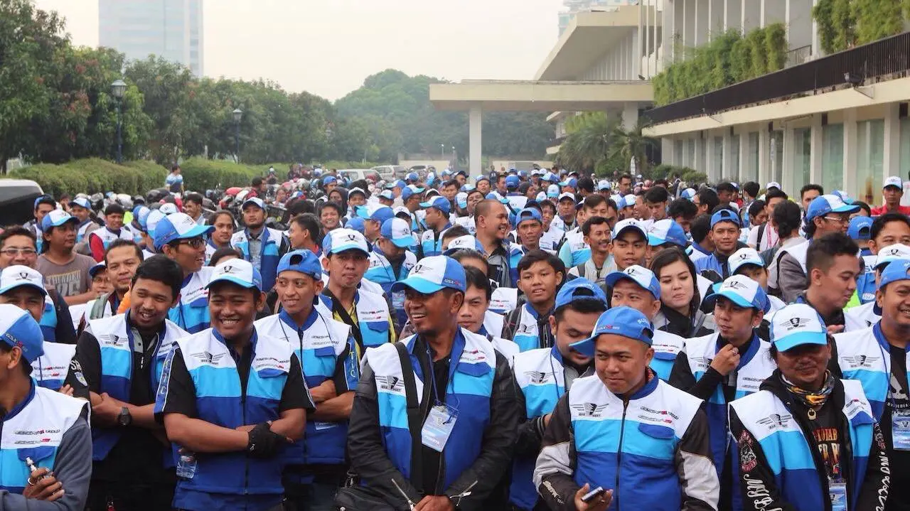 Suzuki bike Meet 2017… — GSX Club Indonesia terbentuk. Wah….ada RGR150 juga cak