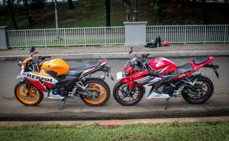 honda all new CBR150R vs old CBR150R (4)