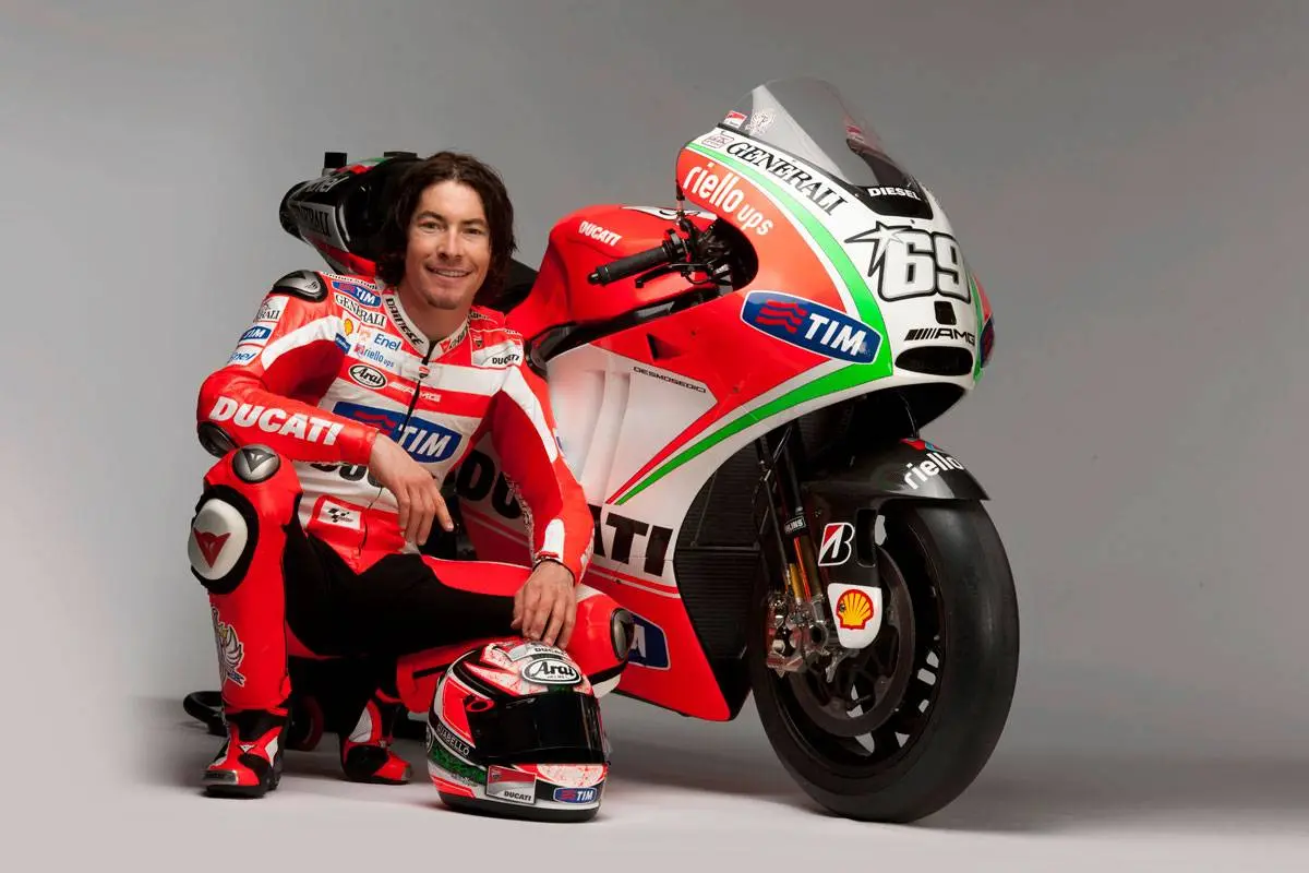 Motogp akan boyong 4 motor Nicky Hayden di Mugello…….termasuk RC211V versi 2006