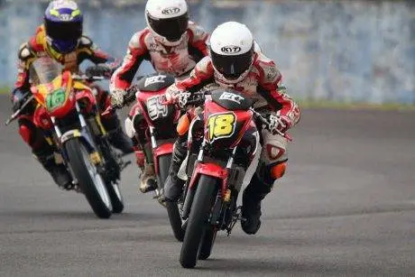 astra Honda racing 150cc (1)