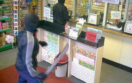machete-robbery-1_790276c Geng motor membikin onar?? kudu disikat habis tanpa pandang bulu! —