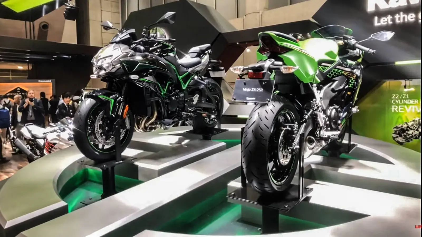 [HOT] Dealer Kawasaki sudah mulai buka inden Ninja ZX-25R, moncrotttt rekkkk