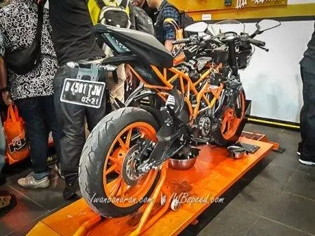 ktm_-22