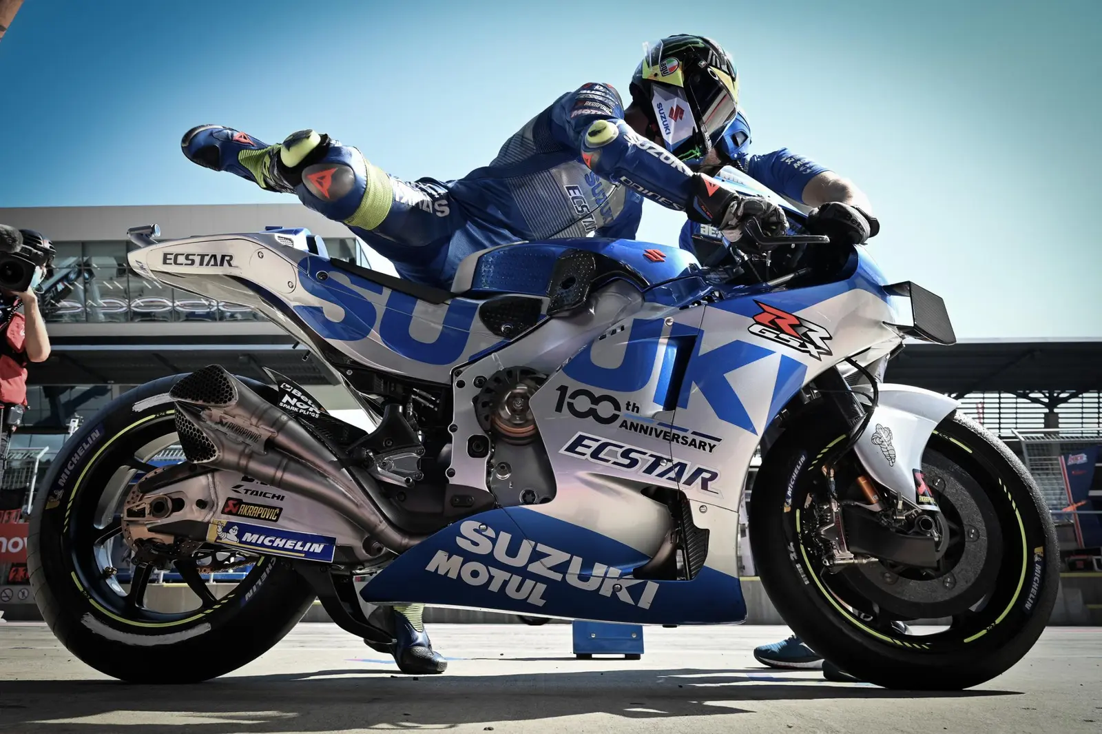 Fabio Quartararo puji Suzuki GSX-RR, “motor yang sempurna” serunya !!