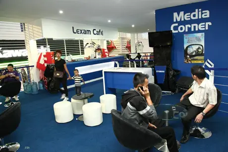 Banjir hadiah Yamaha diajang PRJ. Lumayan nih….