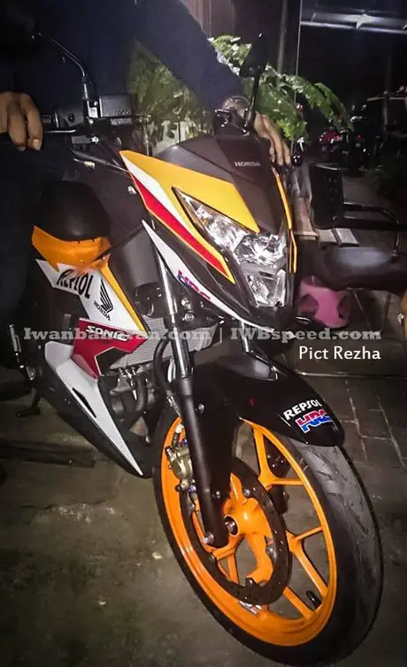 Sonic 150R Repsol (3)