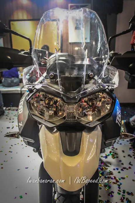 Triumph Tiger (9)