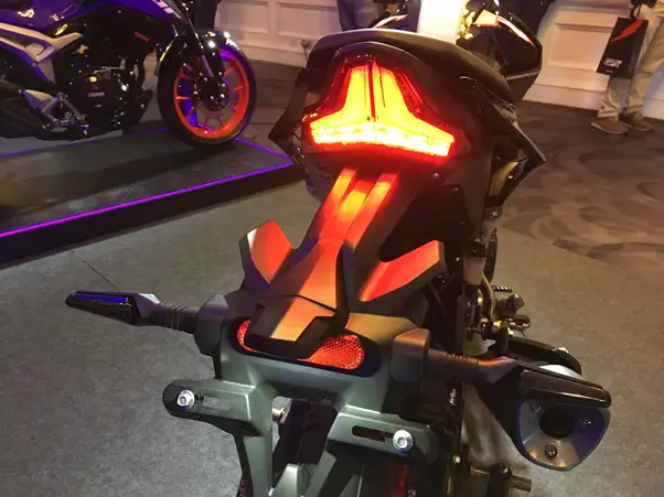 Street Fighter GPX Raptor 180 resmi dirilis tantang Yamaha MT15 ! GAHAR cak
